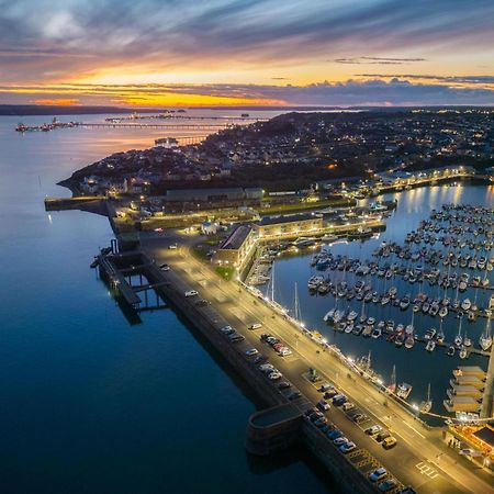 Beach Haven Hideout - 2 Bedroom - Milford Haven Buitenkant foto