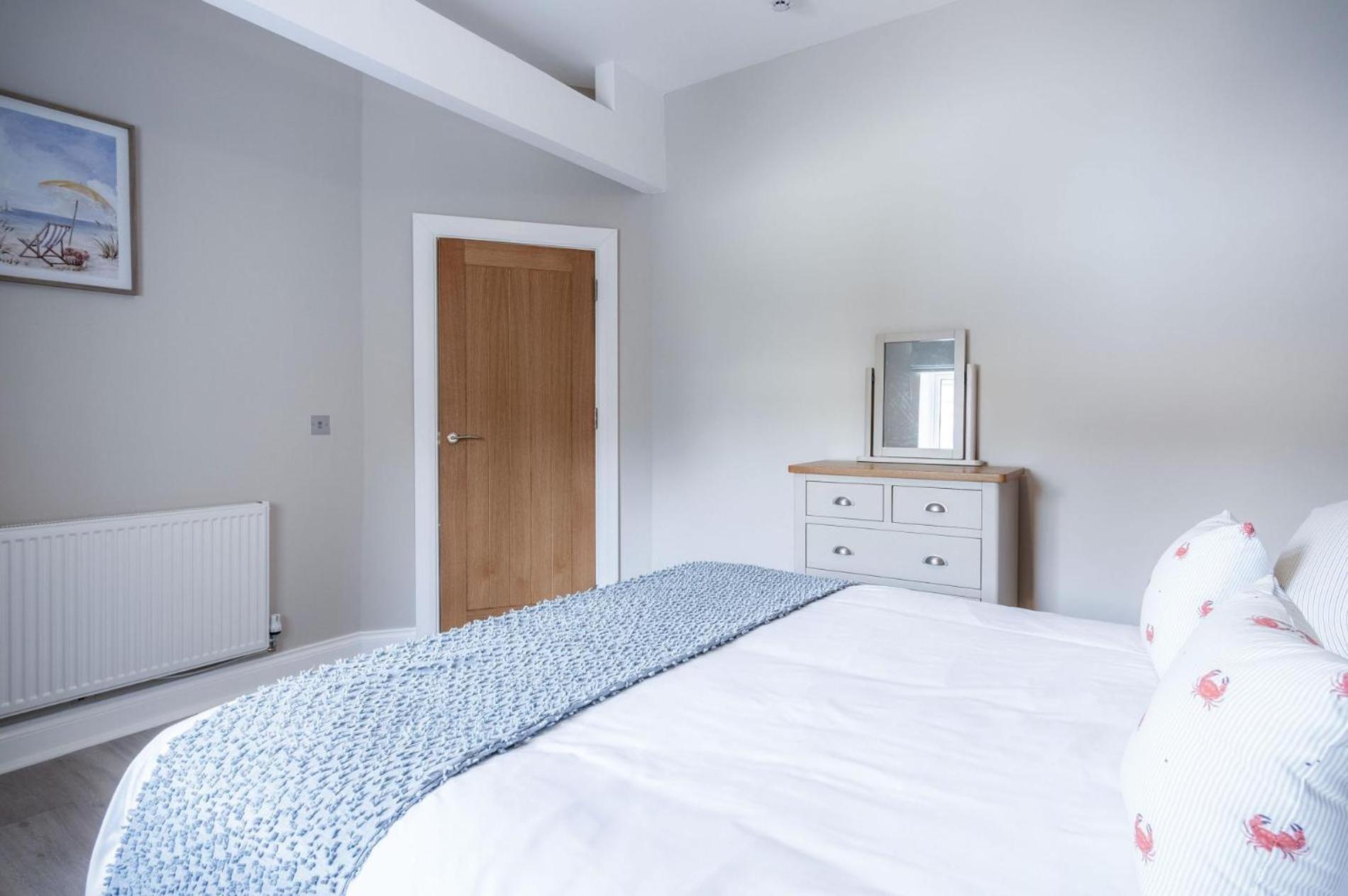 Beach Haven Hideout - 2 Bedroom - Milford Haven Buitenkant foto
