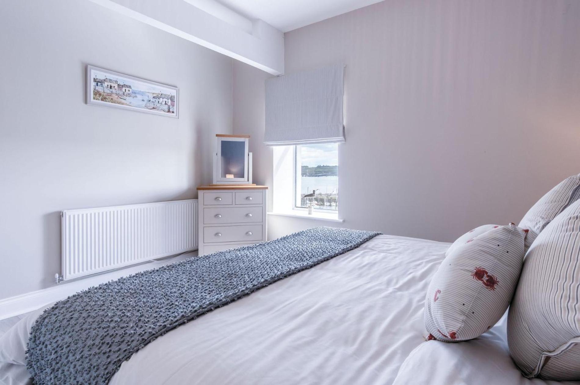 Beach Haven Hideout - 2 Bedroom - Milford Haven Buitenkant foto