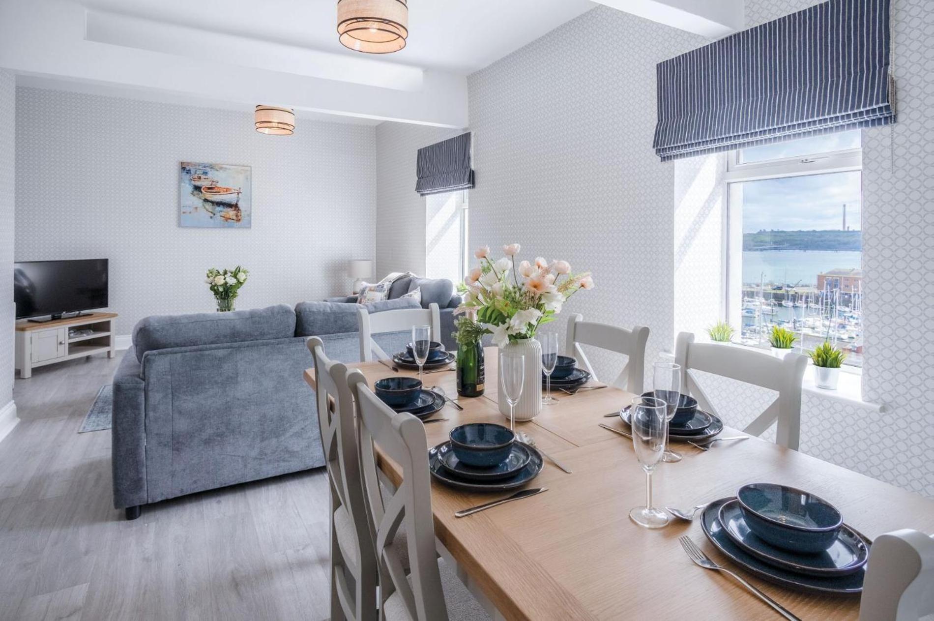 Beach Haven Hideout - 2 Bedroom - Milford Haven Buitenkant foto