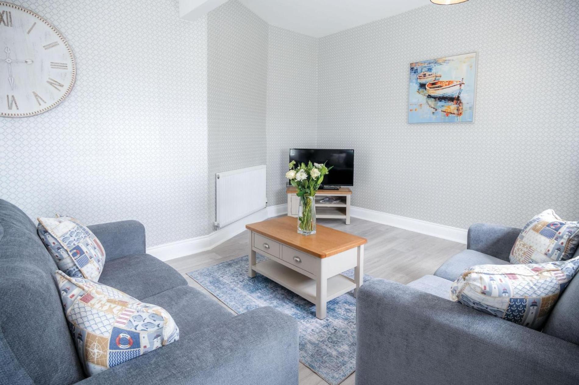 Beach Haven Hideout - 2 Bedroom - Milford Haven Buitenkant foto
